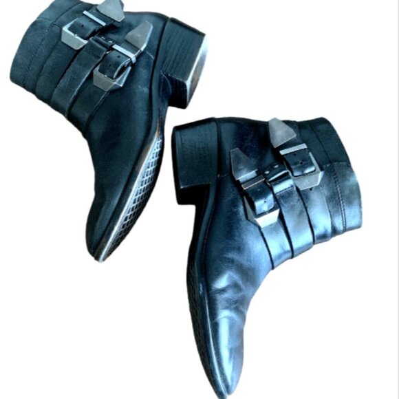 Aerosoles My Time Ankle Boots Sz 7.5M Black Leather Buckle Straps #135F - Picture 1 of 8